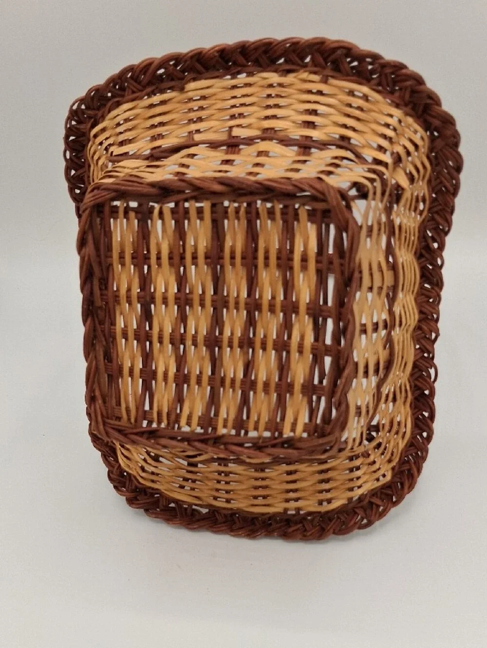 Vintagr Woven Handled Basket